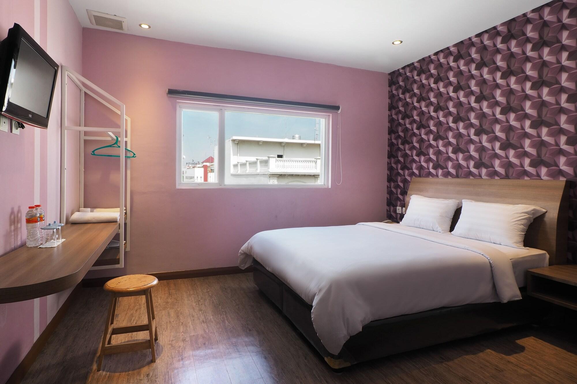 Kama Hotel Медан Экстерьер фото