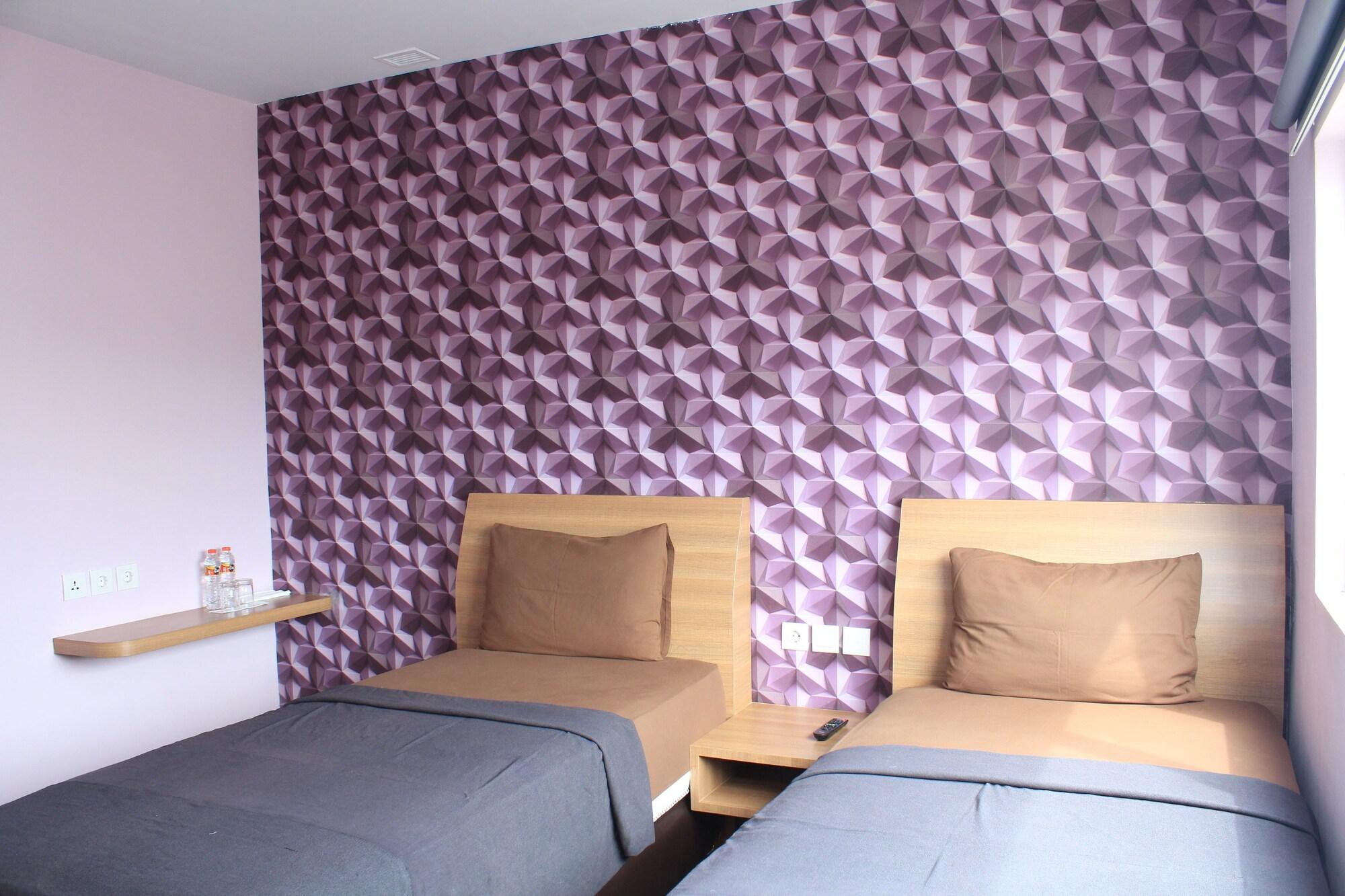 Kama Hotel Медан Экстерьер фото