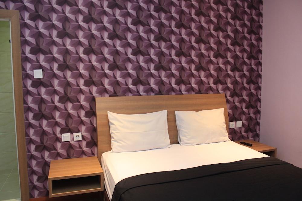 Kama Hotel Медан Экстерьер фото