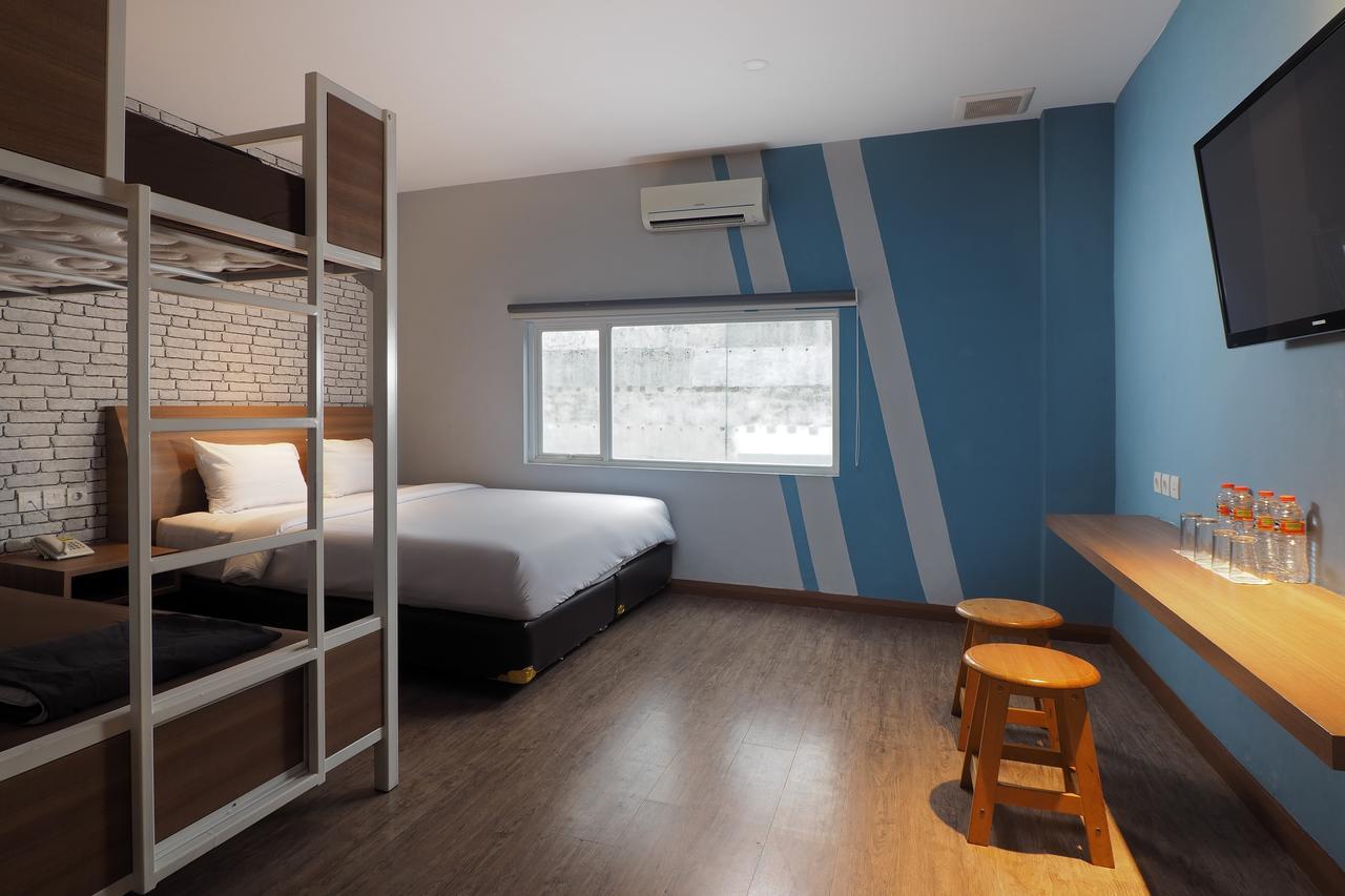 Kama Hotel Медан Экстерьер фото