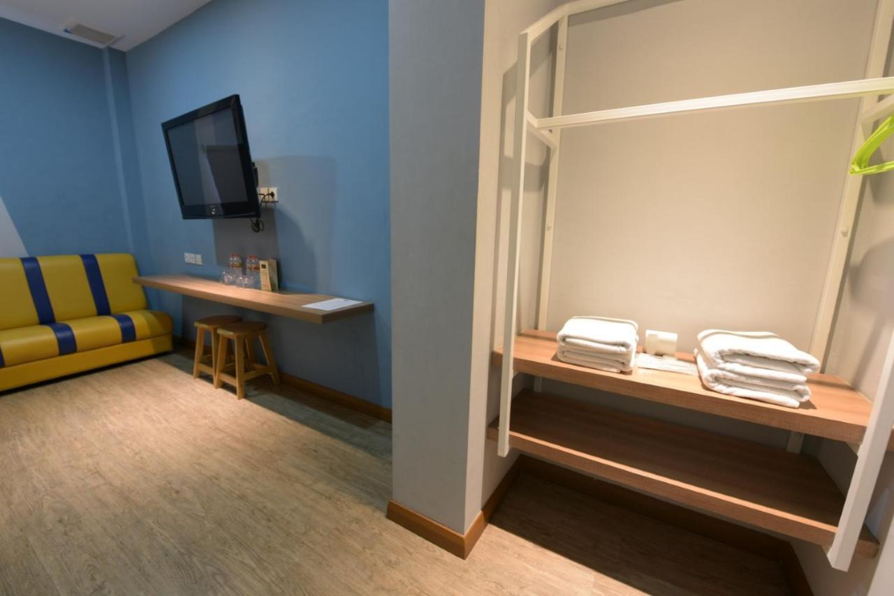 Kama Hotel Медан Экстерьер фото